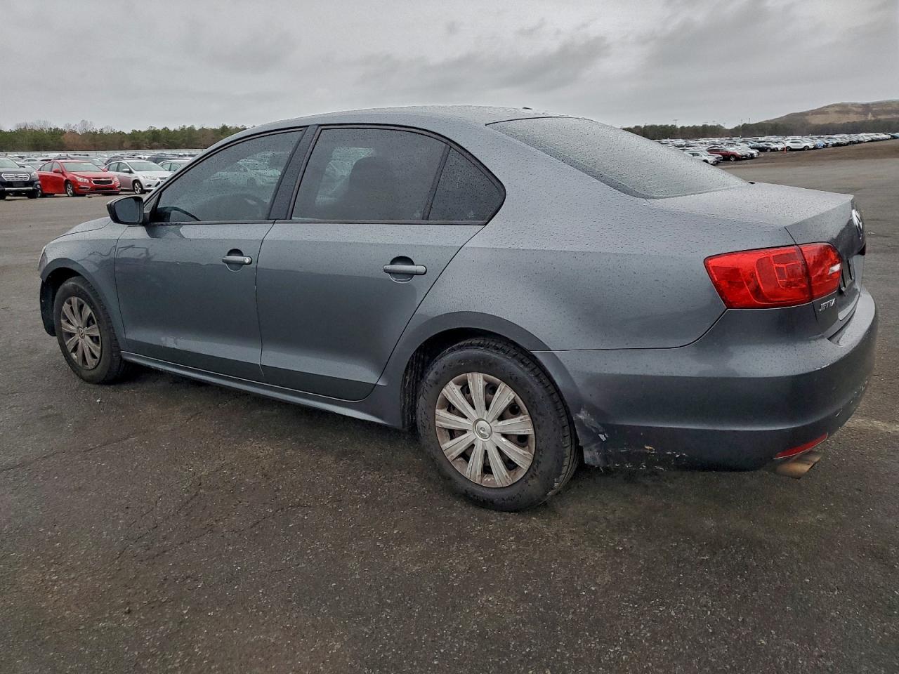 2013 Volkswagen Jetta - zdjęcie 2