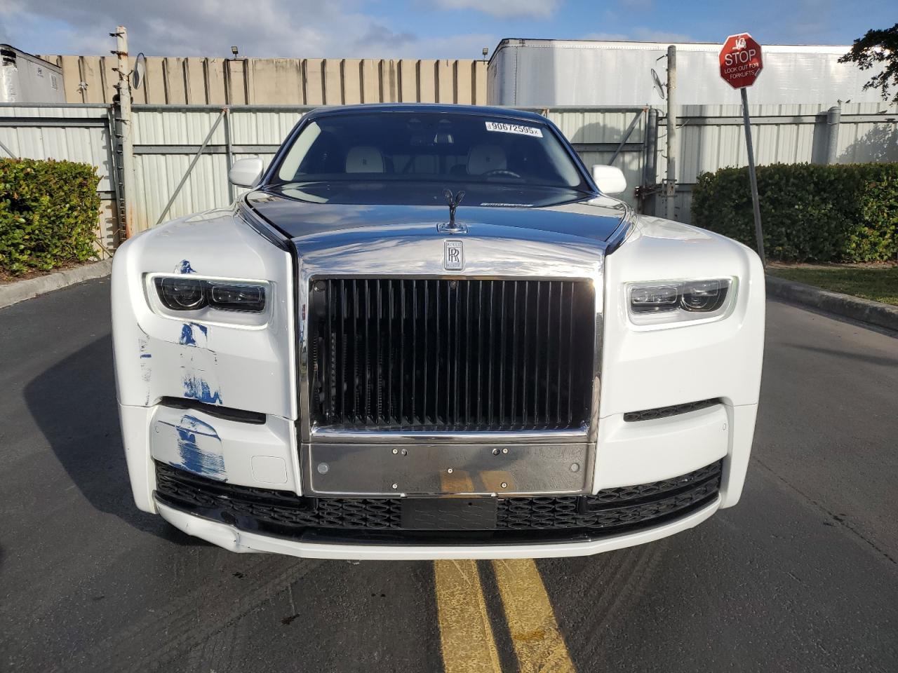 2022 Rolls-Royce Phantom - zdjęcie 5