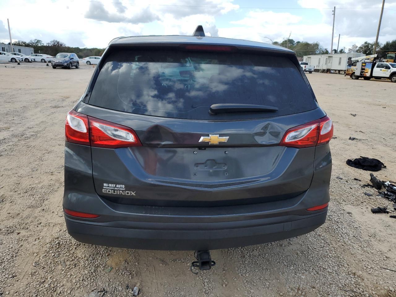 2020 Chevrolet Equinox Ls - zdjęcie 6