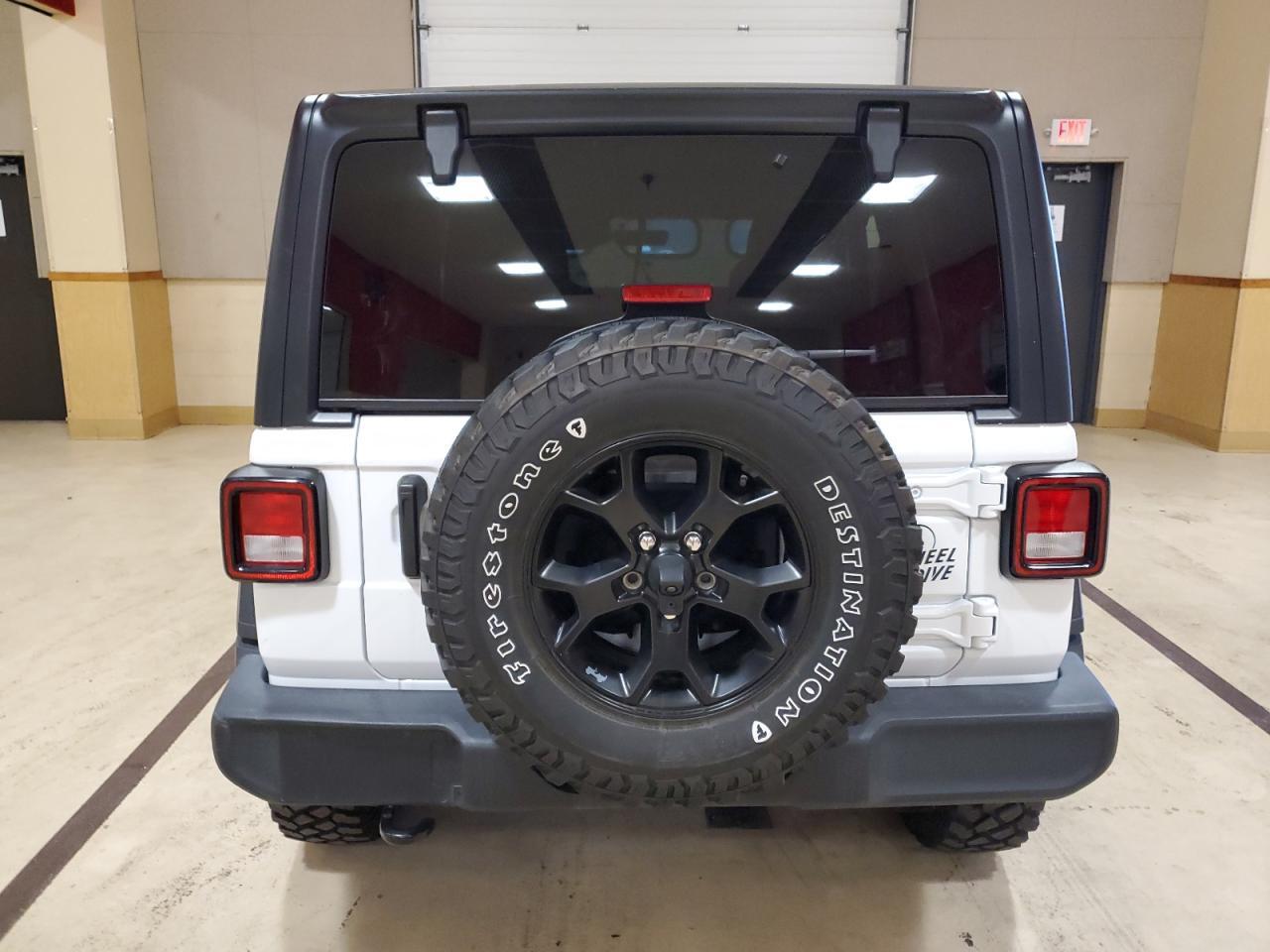 2021 Jeep Wrangler - zdjęcie 6