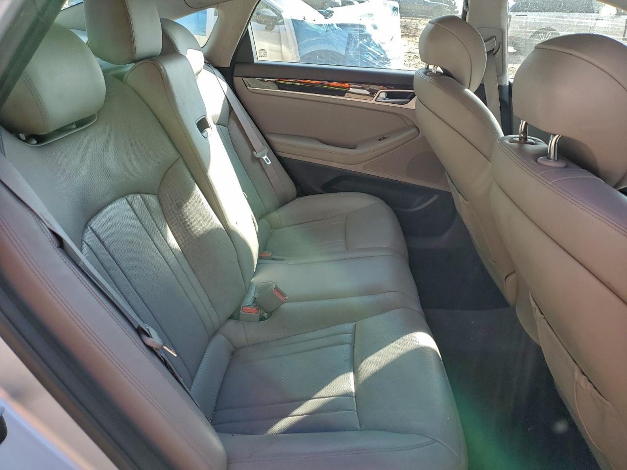 2017 Genesis G80 Base - zdjęcie 10