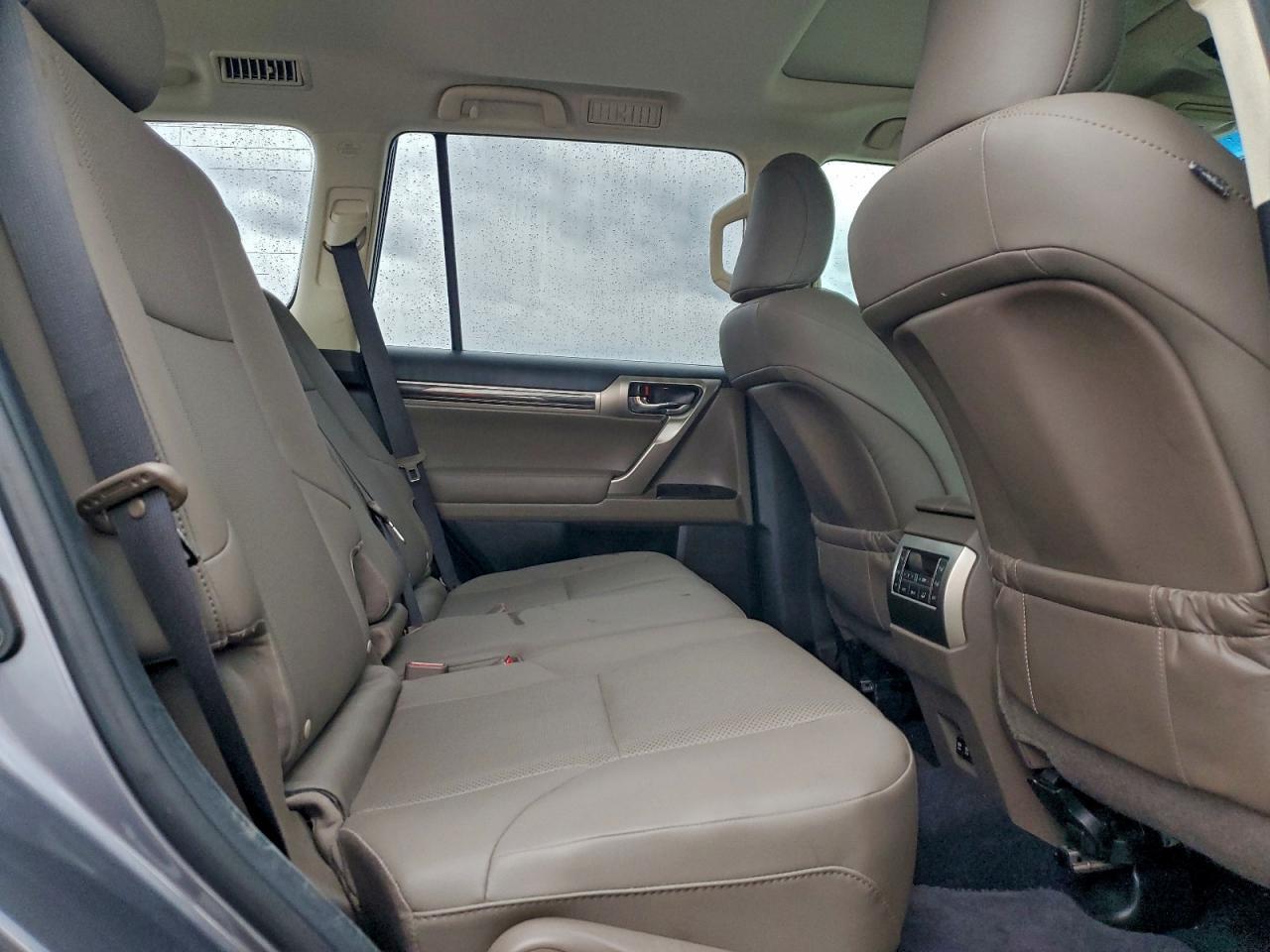 2021 Lexus GX - zdjęcie 11