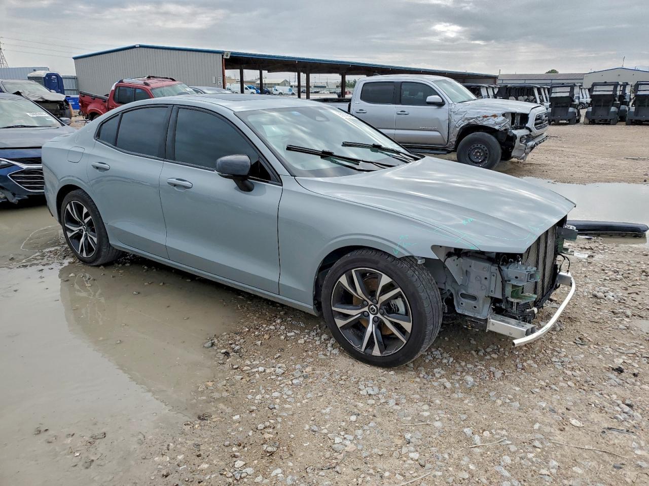 2025 Volvo S60 Core - zdjęcie 4