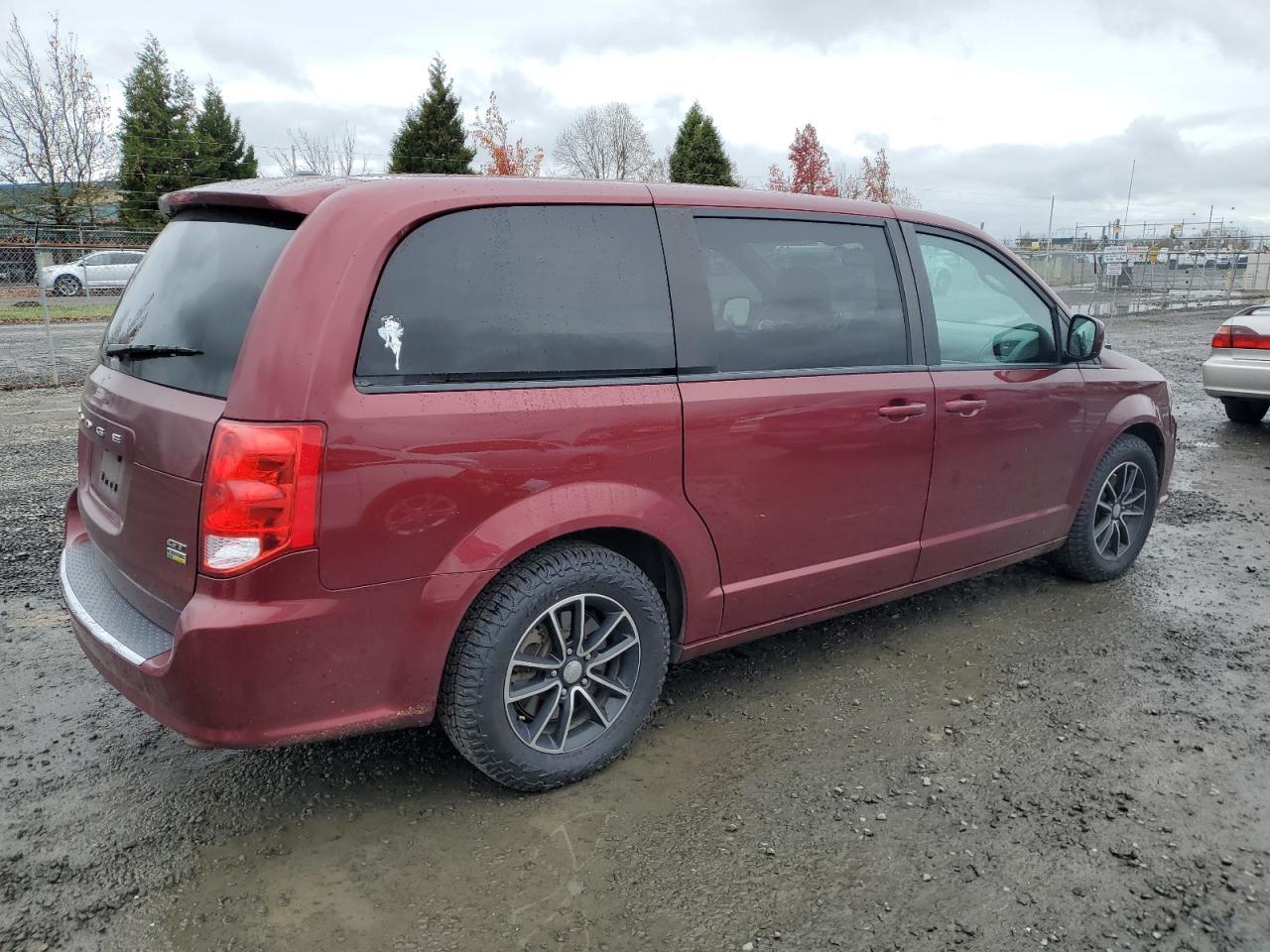 2019 Dodge Grand Caravan Gt - zdjęcie 3
