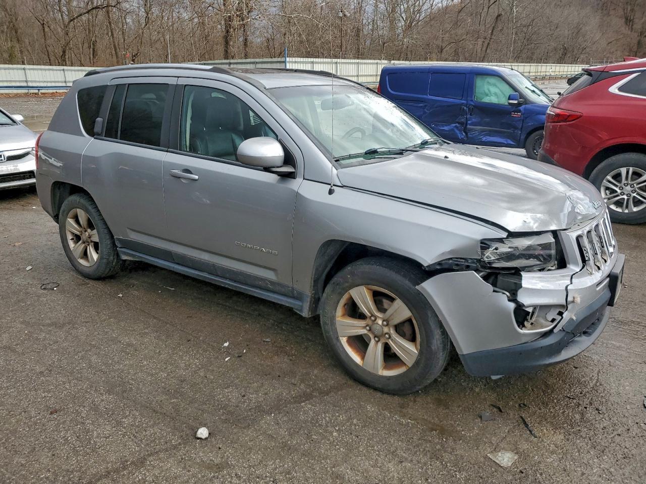 2015 Jeep Compass - zdjęcie 4