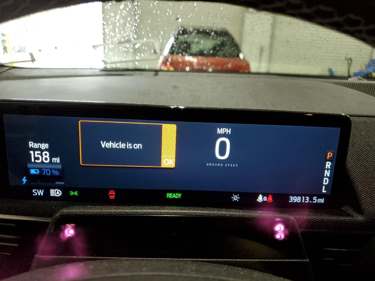 2022 Ford Mustang Mach-E - zdjęcie 9