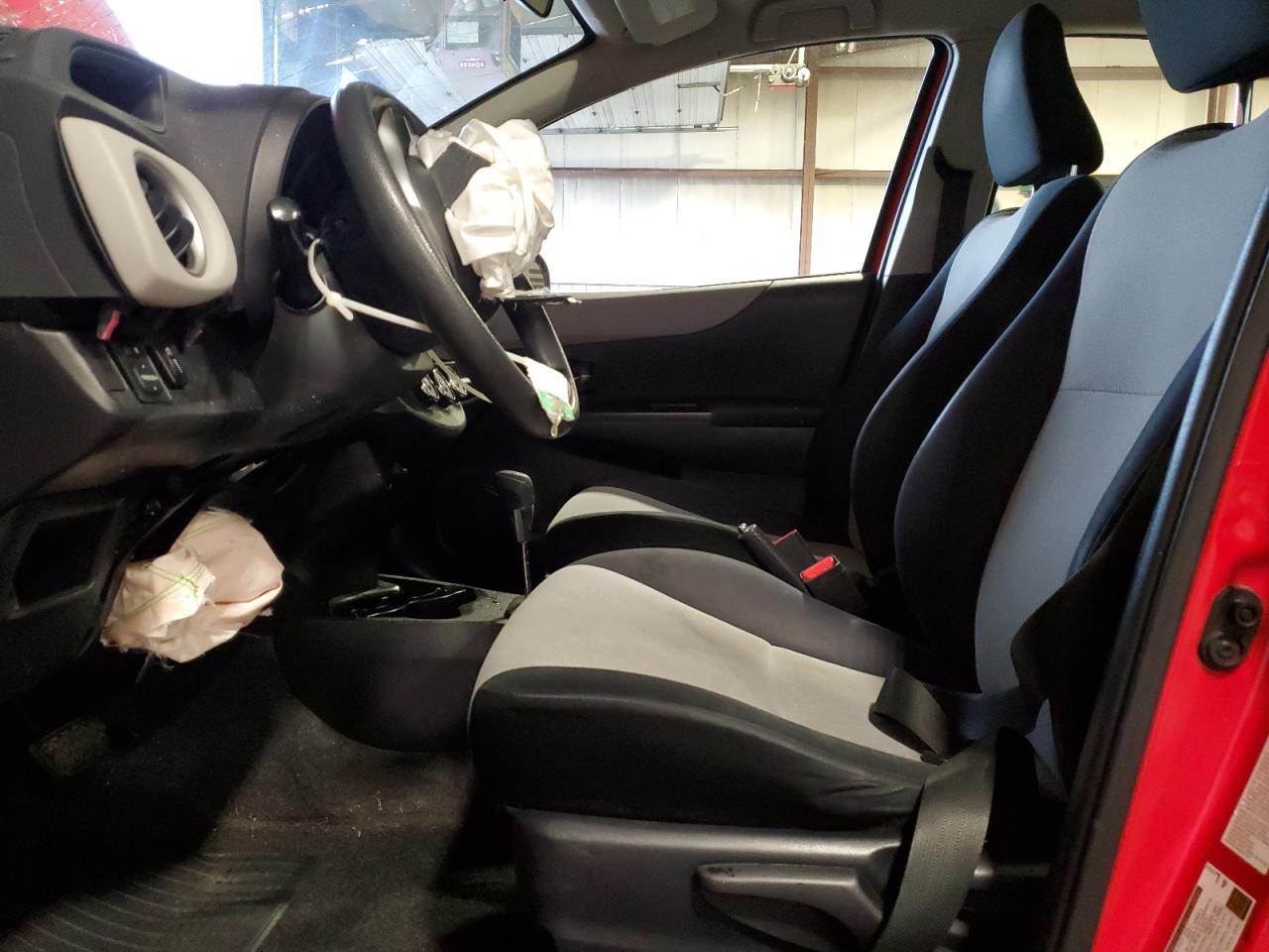 2013 Toyota Yaris - zdjęcie 7