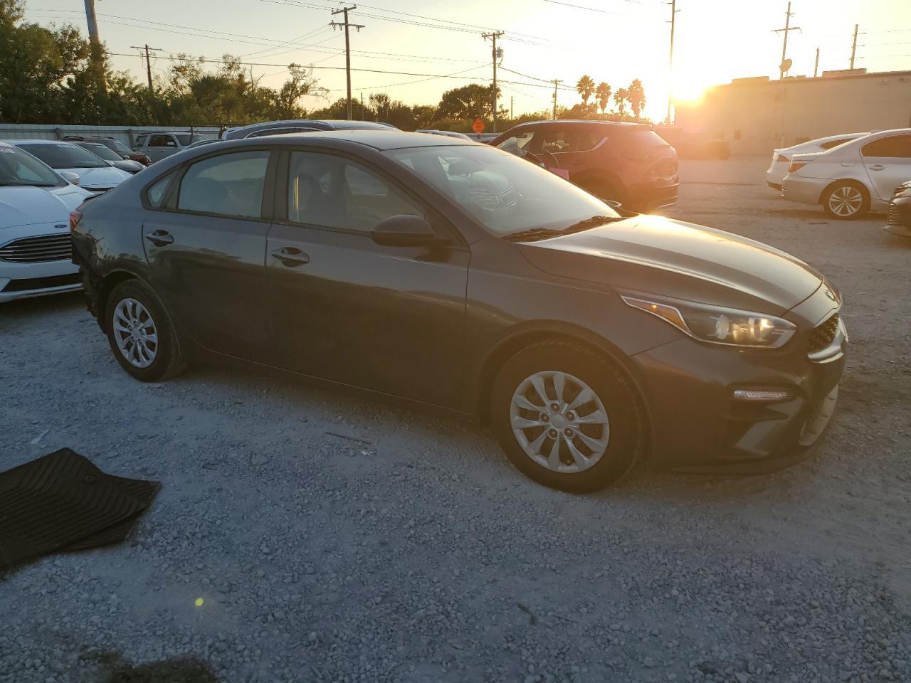 2019 Kia Forte - zdjęcie 4