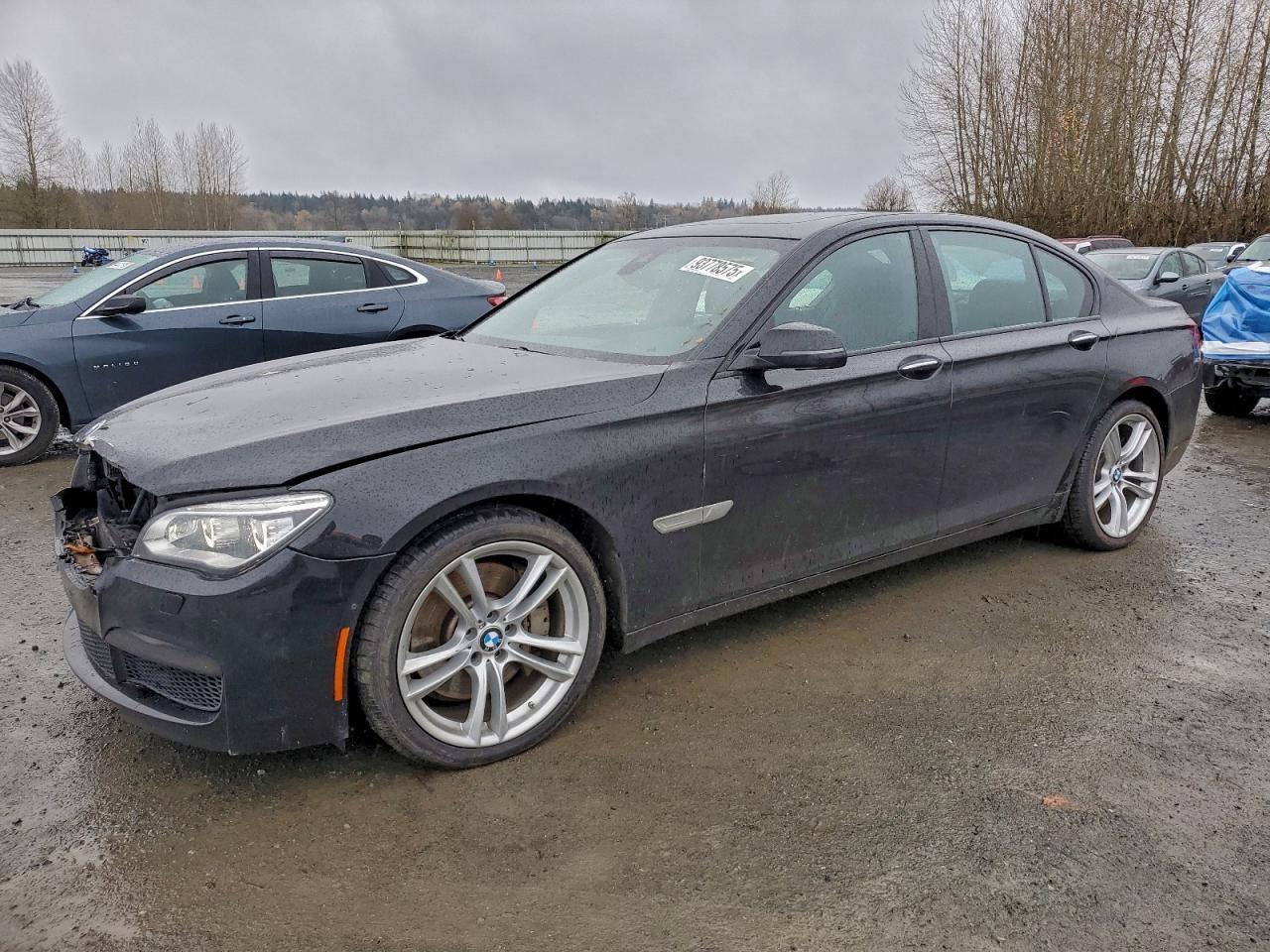 2015 BMW Seria 7 - zdjęcie główne