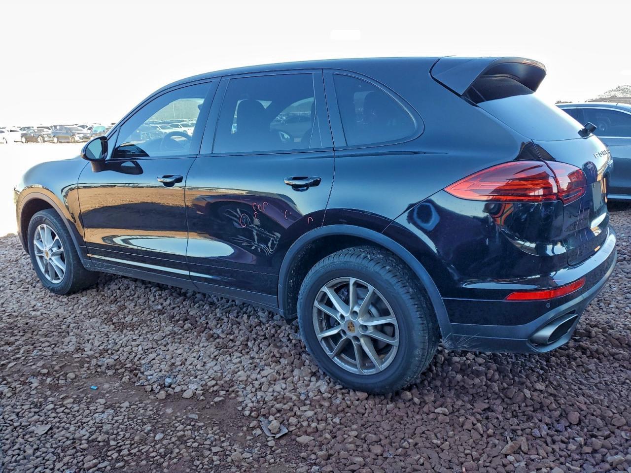 2016 Porsche Cayenne - zdjęcie 2