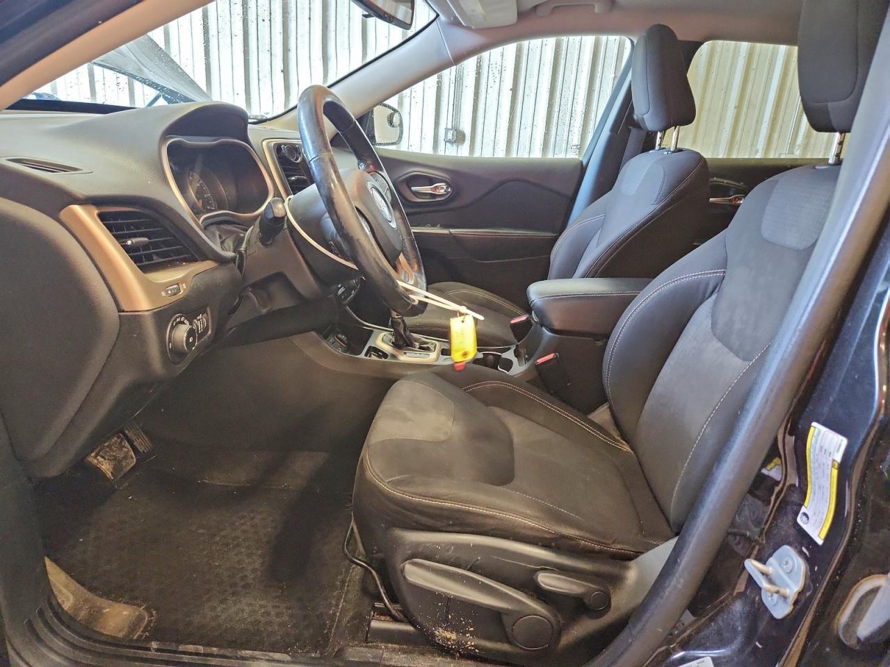 2015 Jeep Cherokee - zdjęcie 7