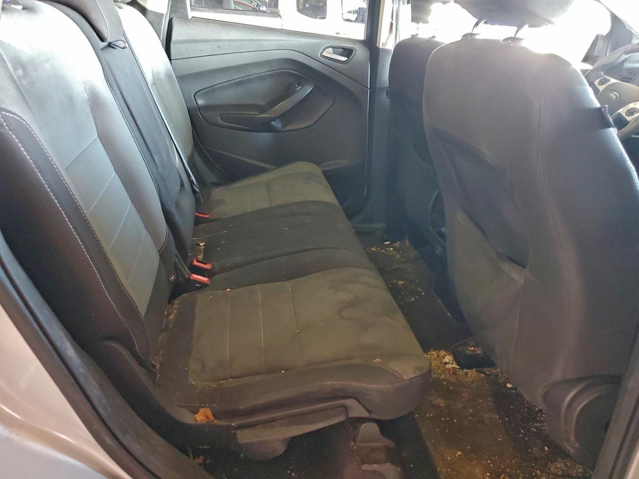 2016 Ford Escape - zdjęcie 11