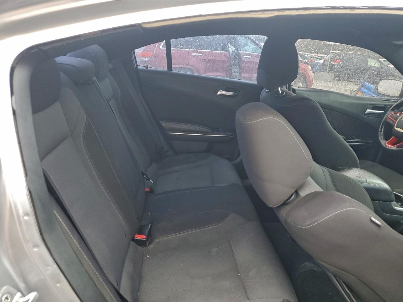 2015 Dodge Charger Sxt - zdjęcie 10