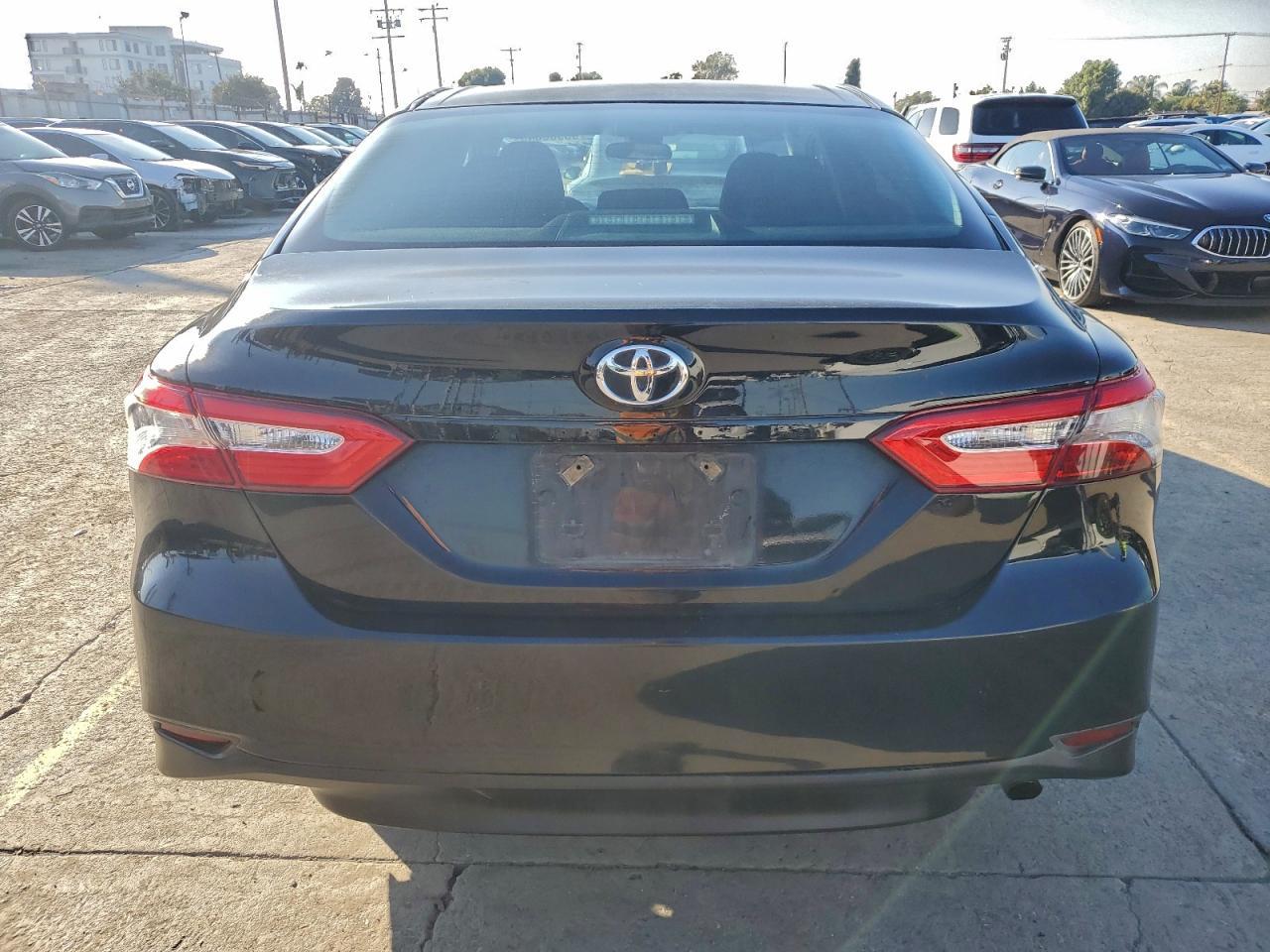 2018 Toyota Camry - zdjęcie 6