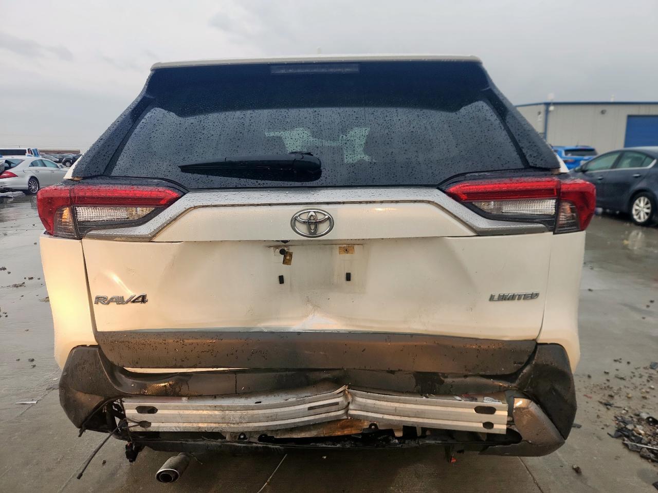 2020 Toyota RAV 4 - zdjęcie 6