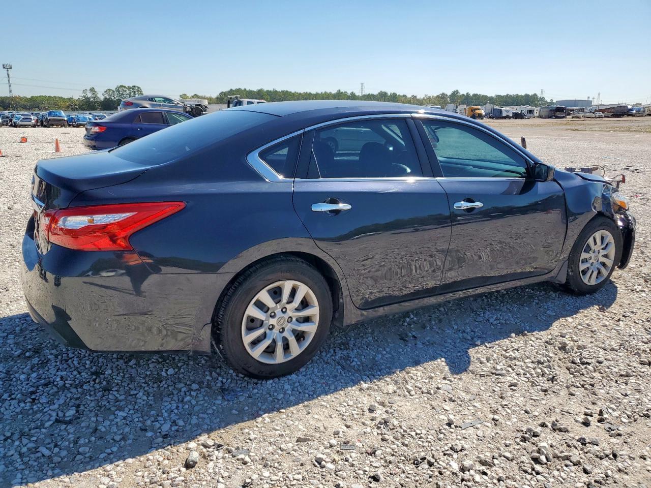 2016 Nissan Altima 2.5 S - zdjęcie 3