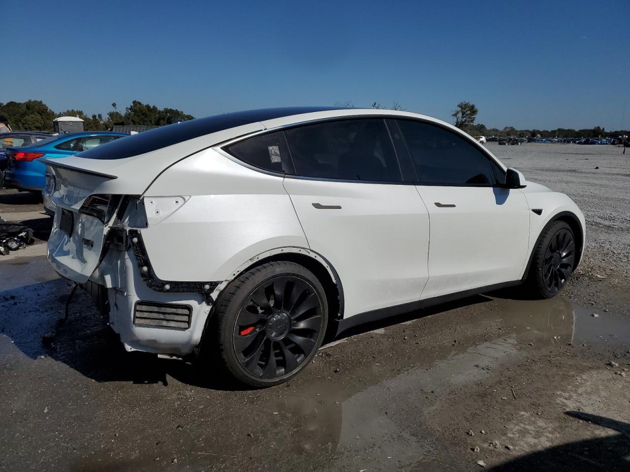 2023 Tesla Model Y - zdjęcie 3
