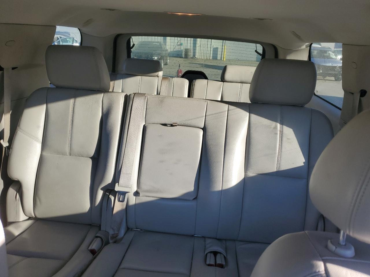 2013 Chevrolet Tahoe C1500 Lt - zdjęcie 10