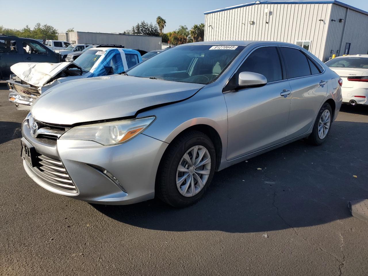 2017 Toyota Camry - zdjęcie główne