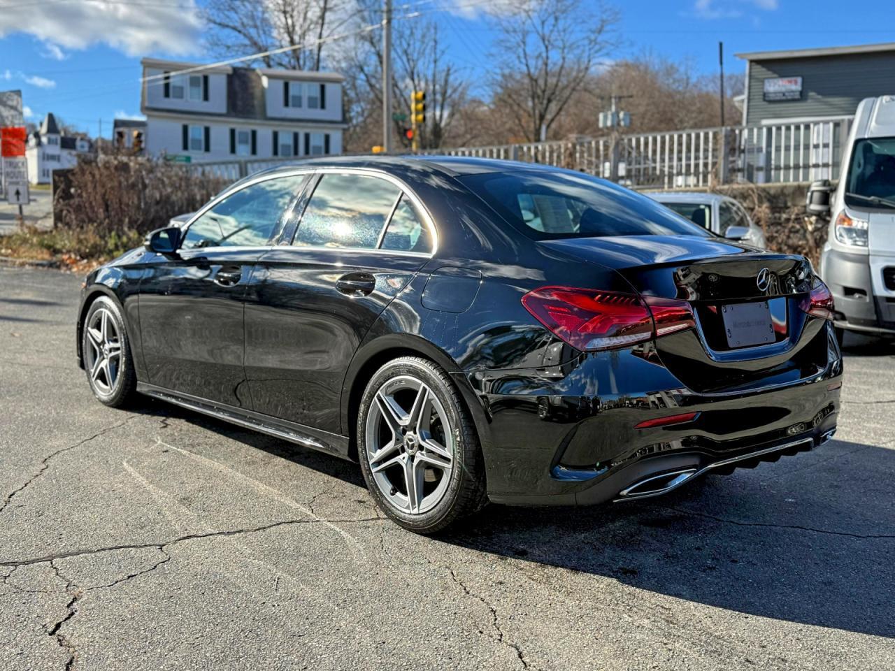 2019 Mercedes-Benz Klasa A - zdjęcie 2