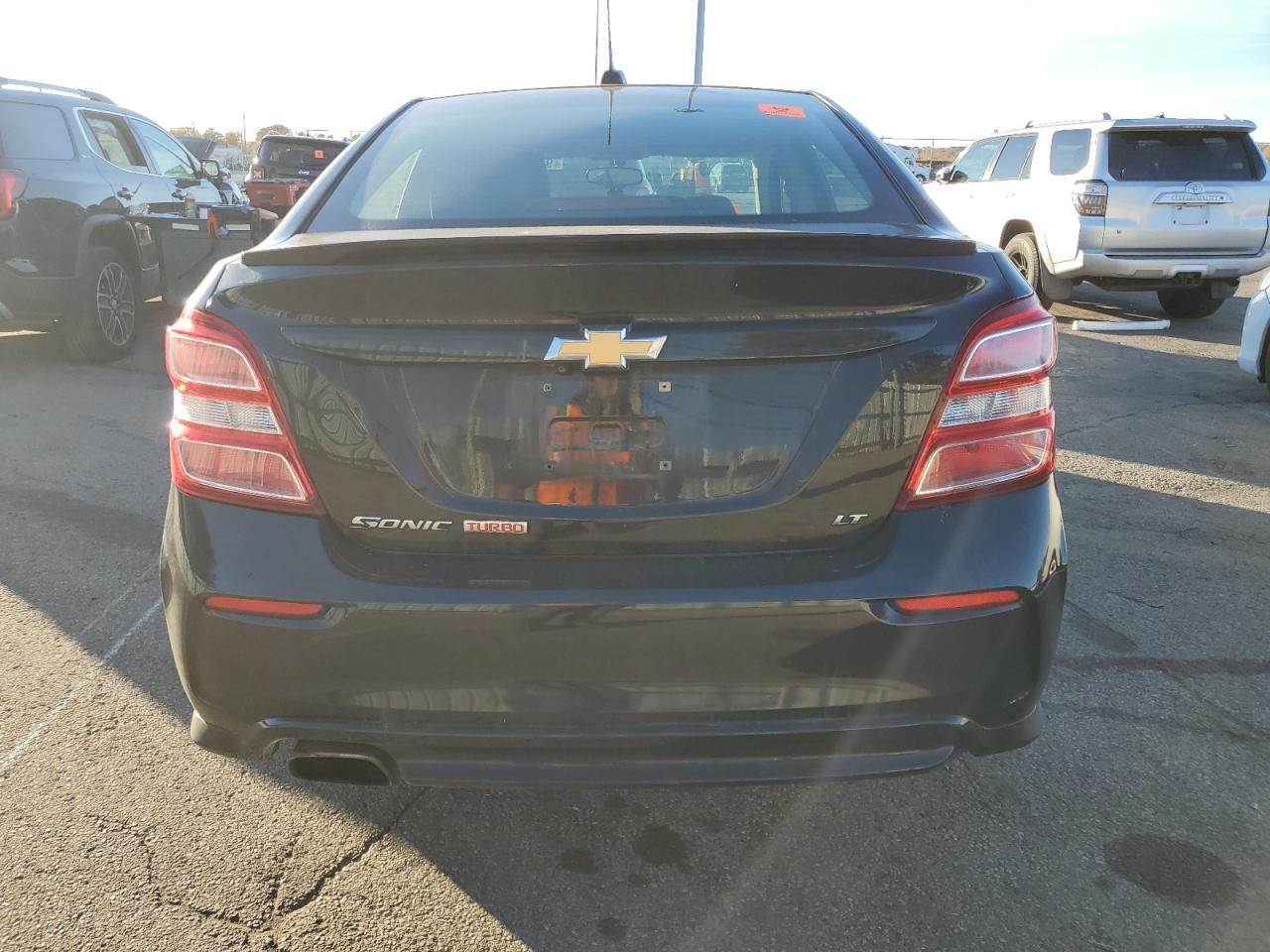 2017 Chevrolet Sonic - zdjęcie 6