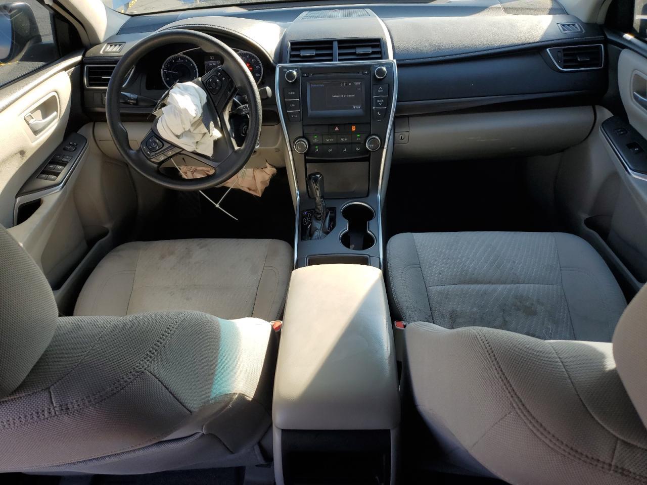 2017 Toyota Camry - zdjęcie 8