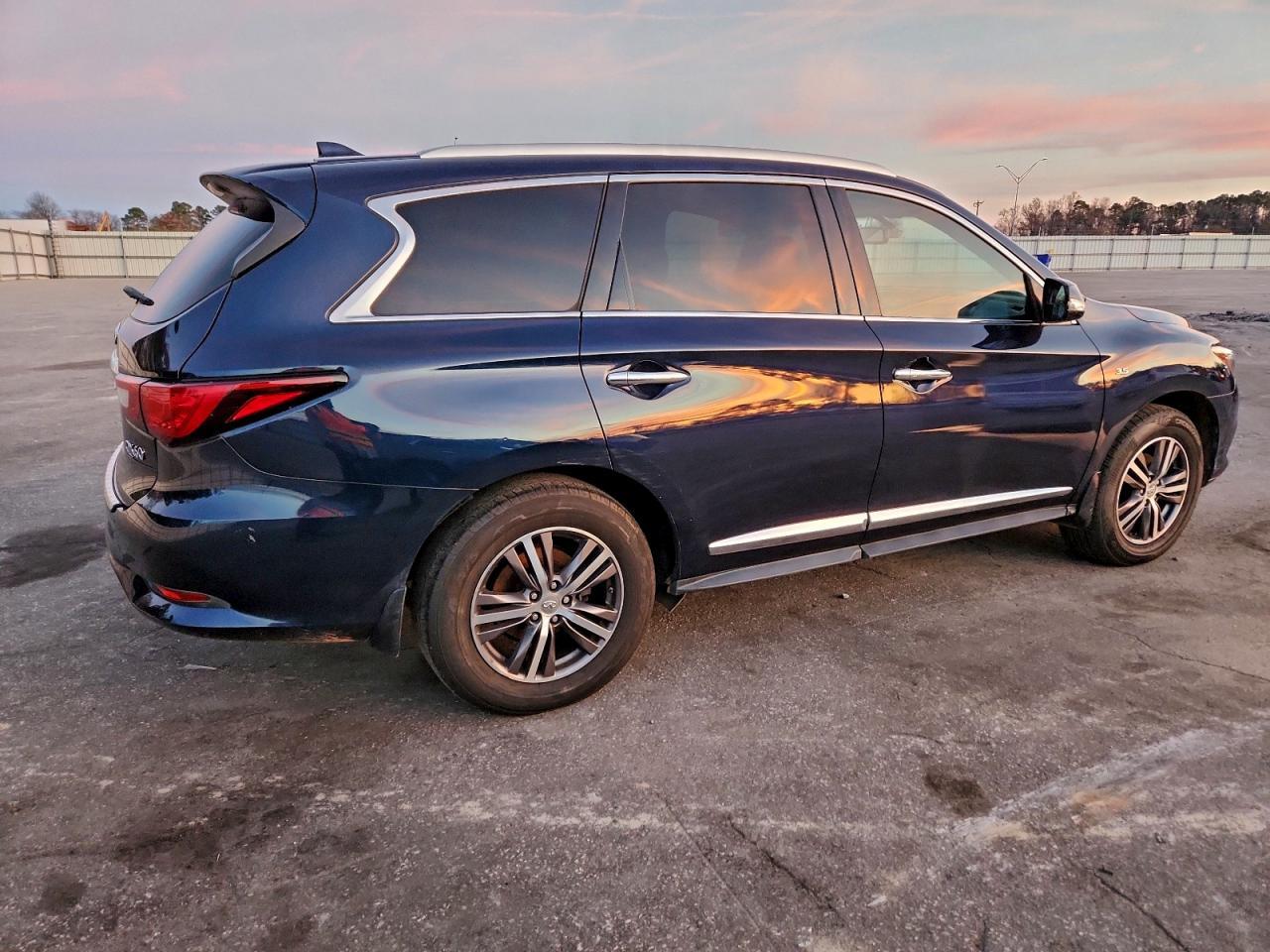 2016 Infiniti QX60 - zdjęcie 3