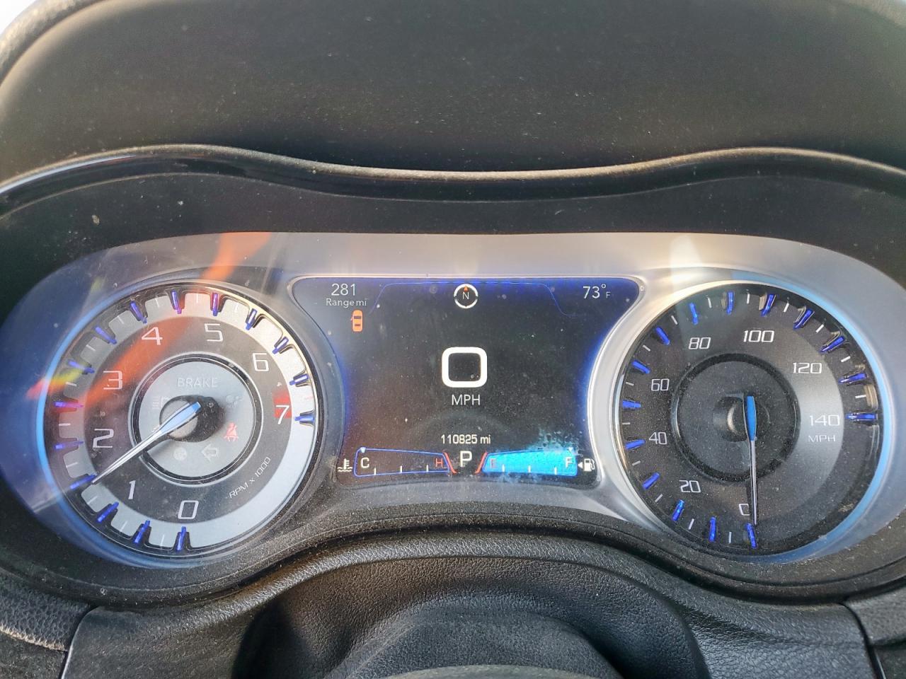 2017 Chrysler 300 S - zdjęcie 9