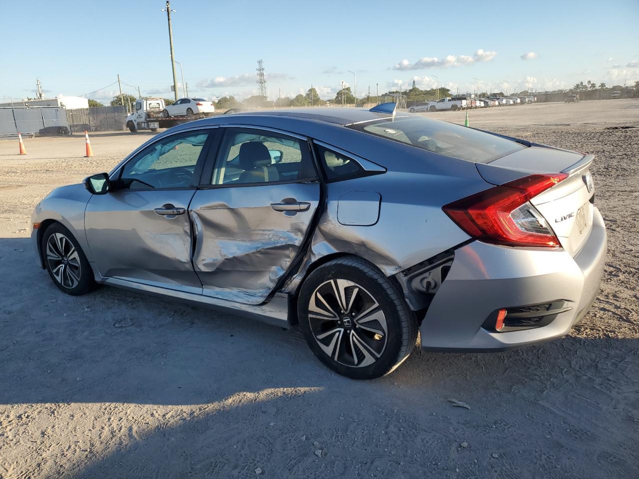 2016 Honda Civic - zdjęcie 2