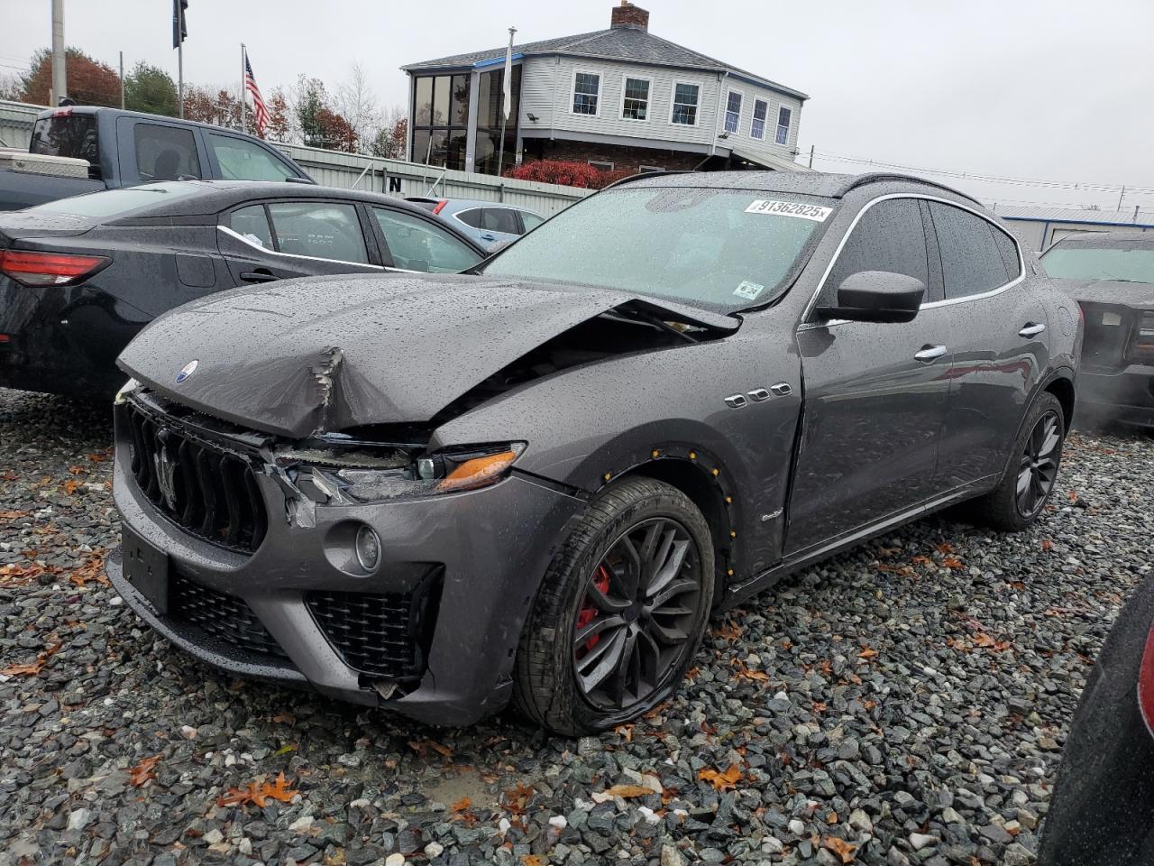 2019 Maserati Levante - zdjęcie główne