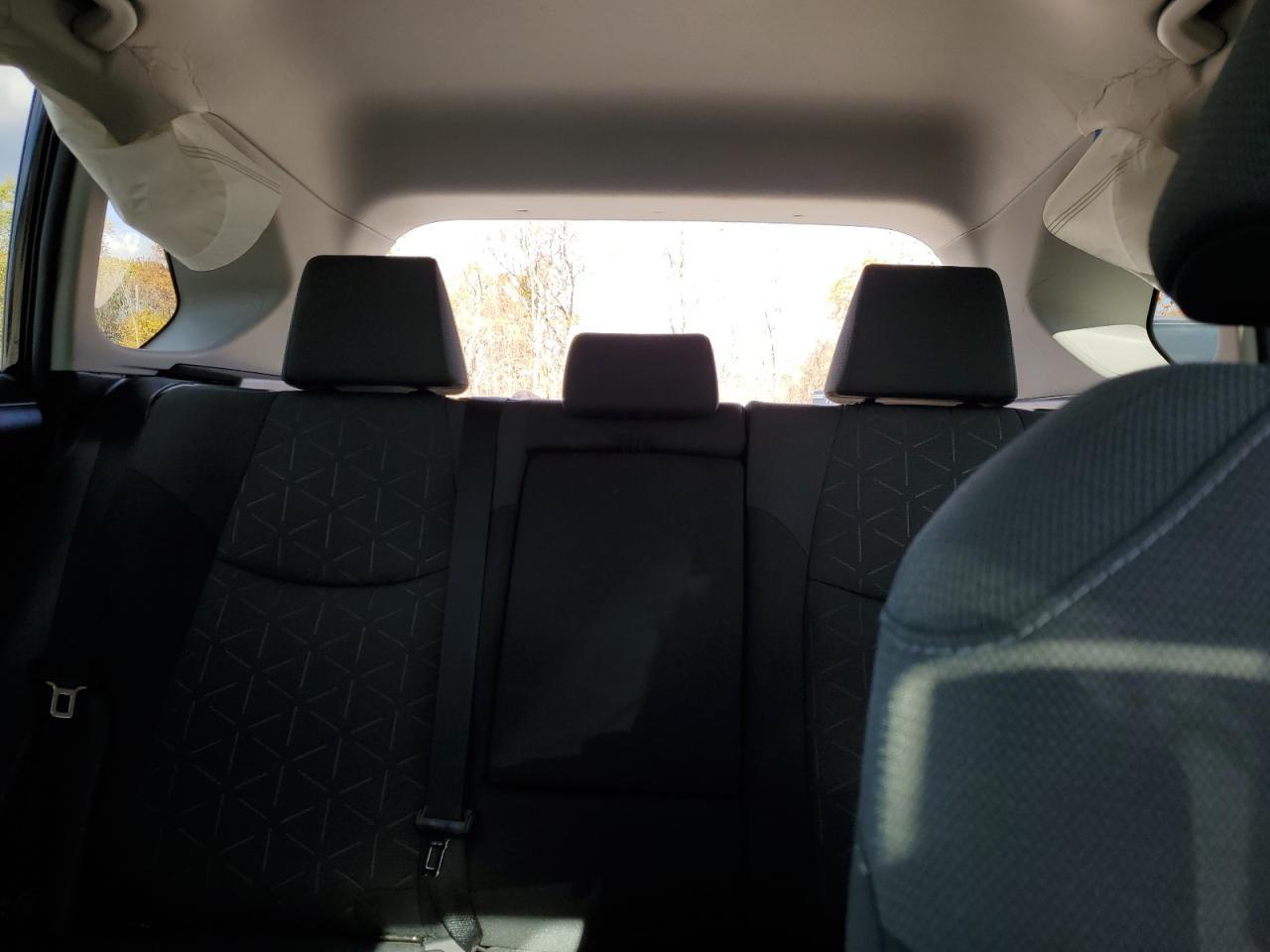 2022 Toyota RAV 4 - zdjęcie 10