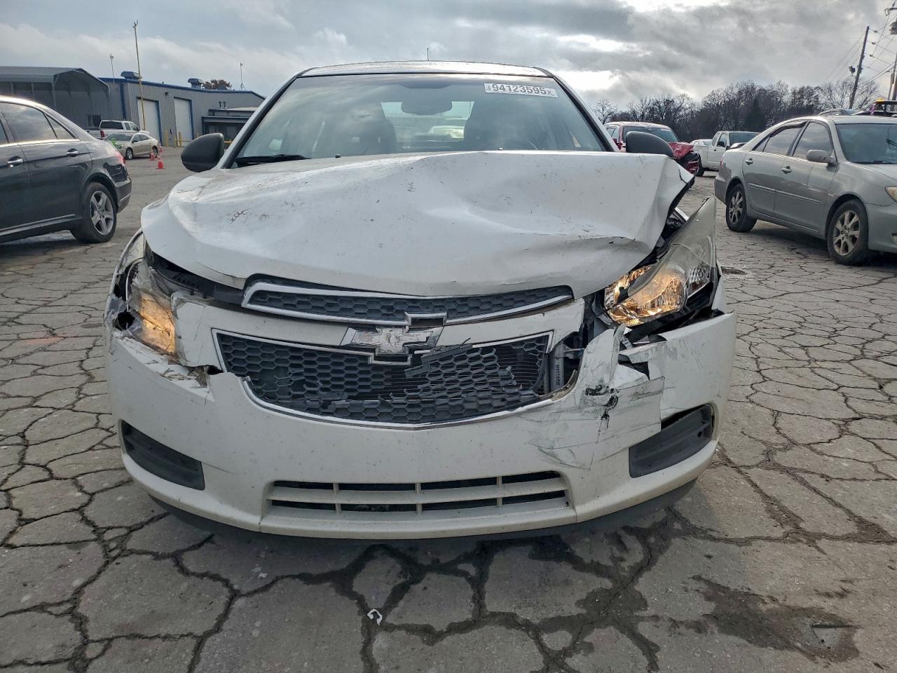 2014 Chevrolet Cruze Ls - zdjęcie 5