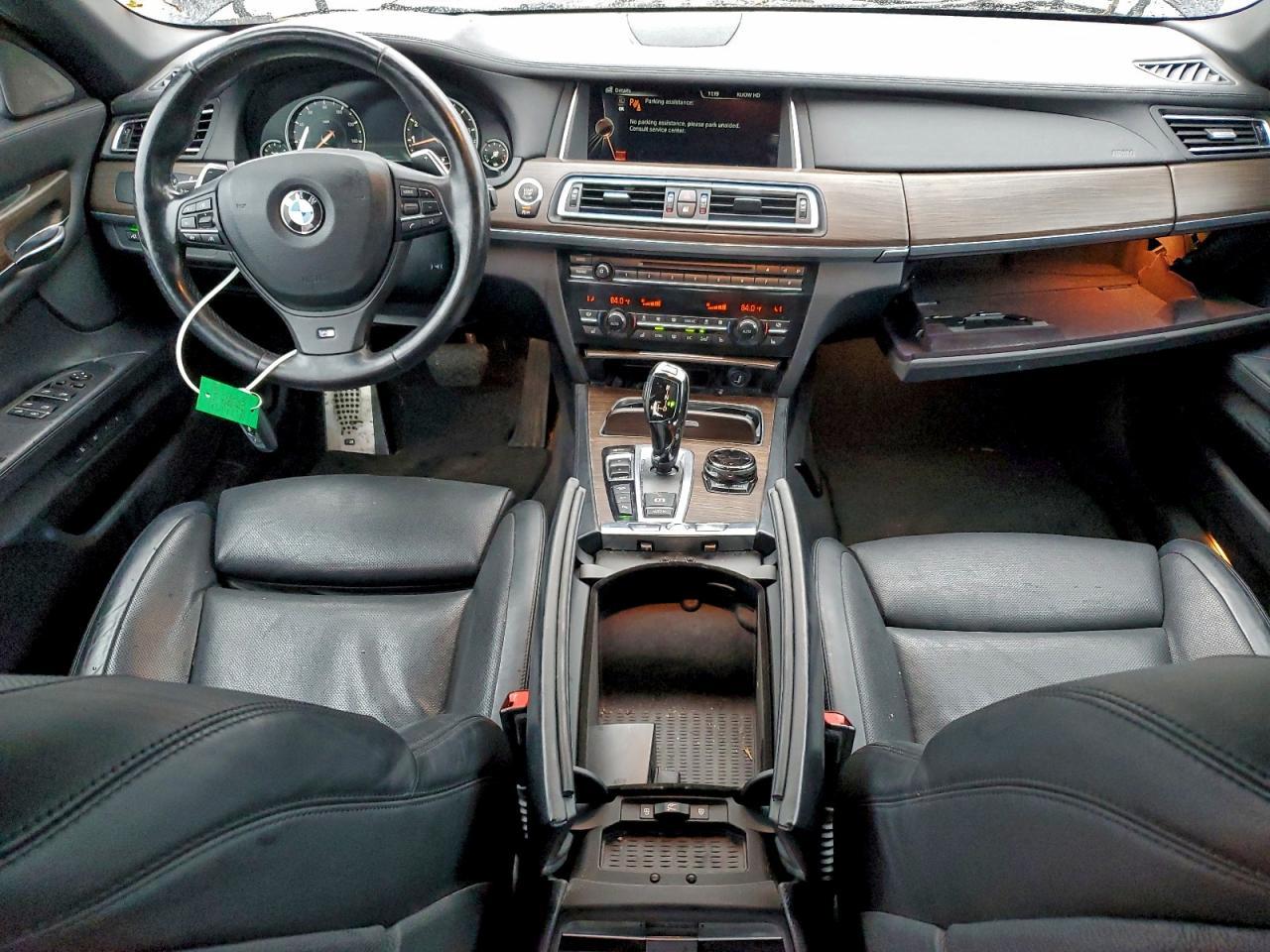2015 BMW Seria 7 - zdjęcie 8