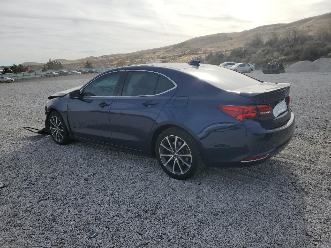 2015 Acura TLX - zdjęcie 2