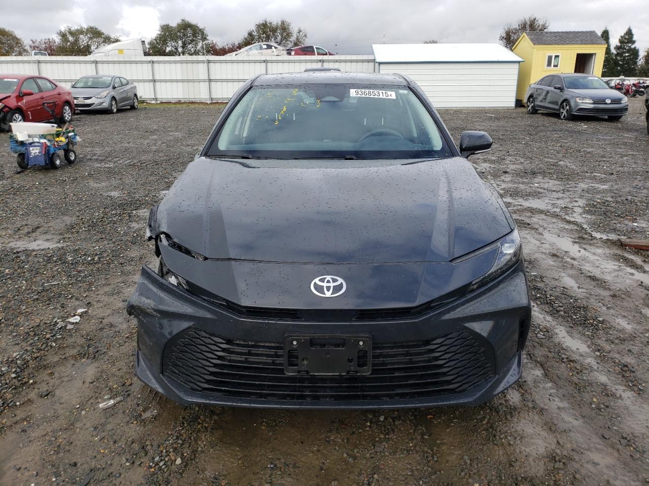 2025 Toyota Camry - zdjęcie 5