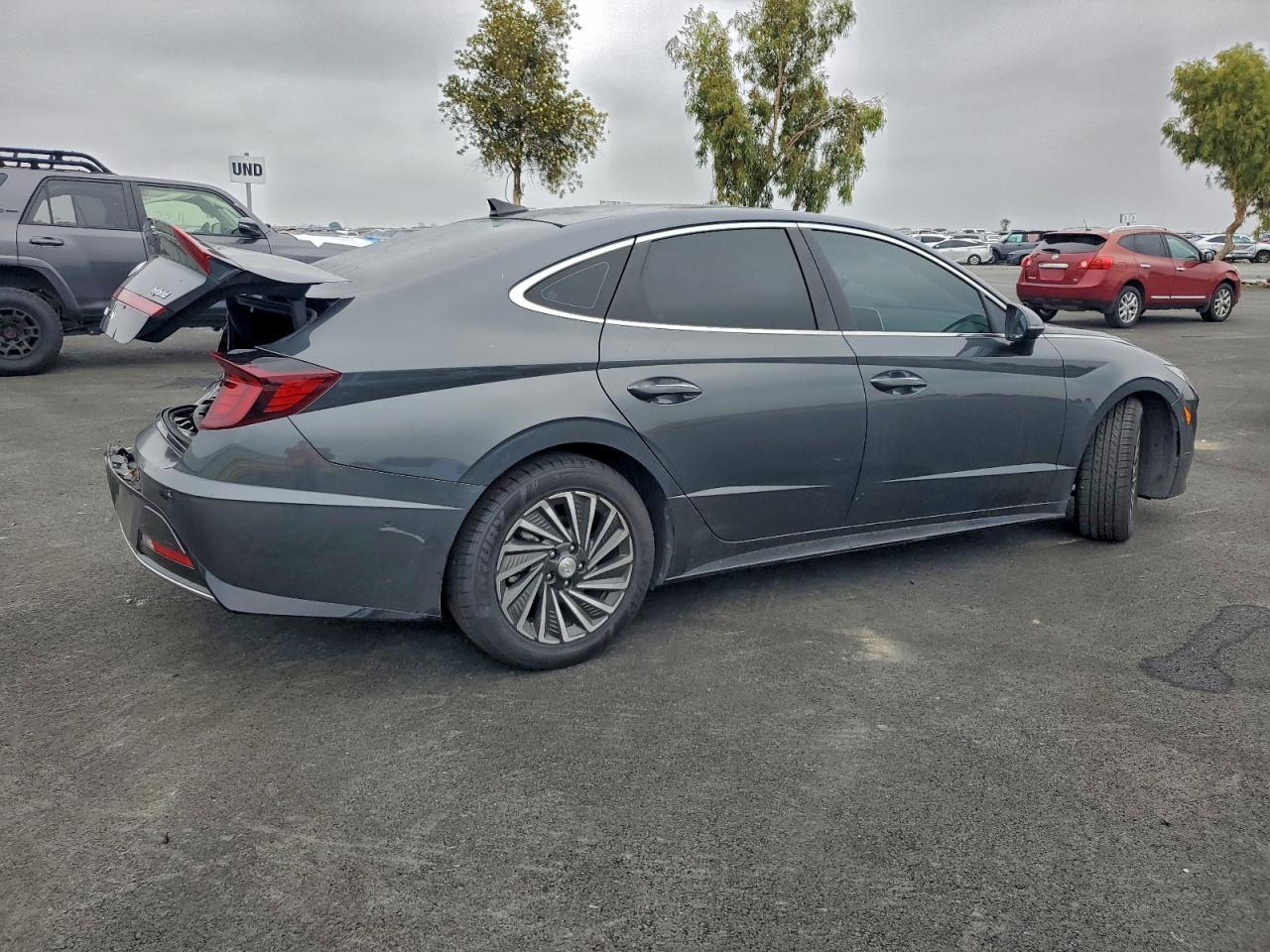 2022 Hyundai Sonata Hybrid - zdjęcie 3