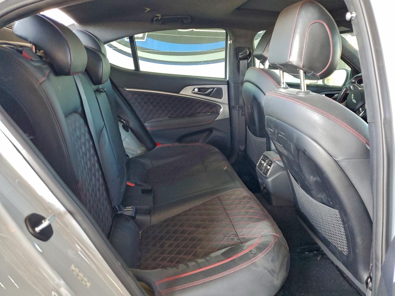 2019 Genesis G70 - zdjęcie 10