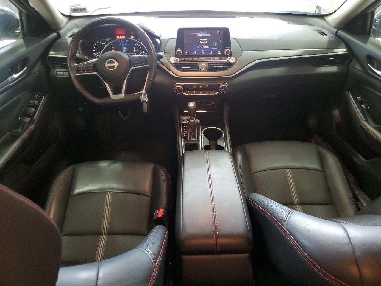 2024 Nissan Altima - zdjęcie 8