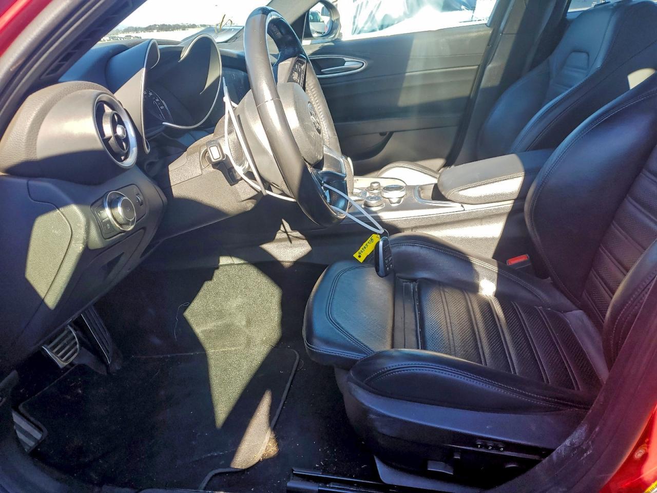 2020 Alfa Romeo Giulia - zdjęcie 7