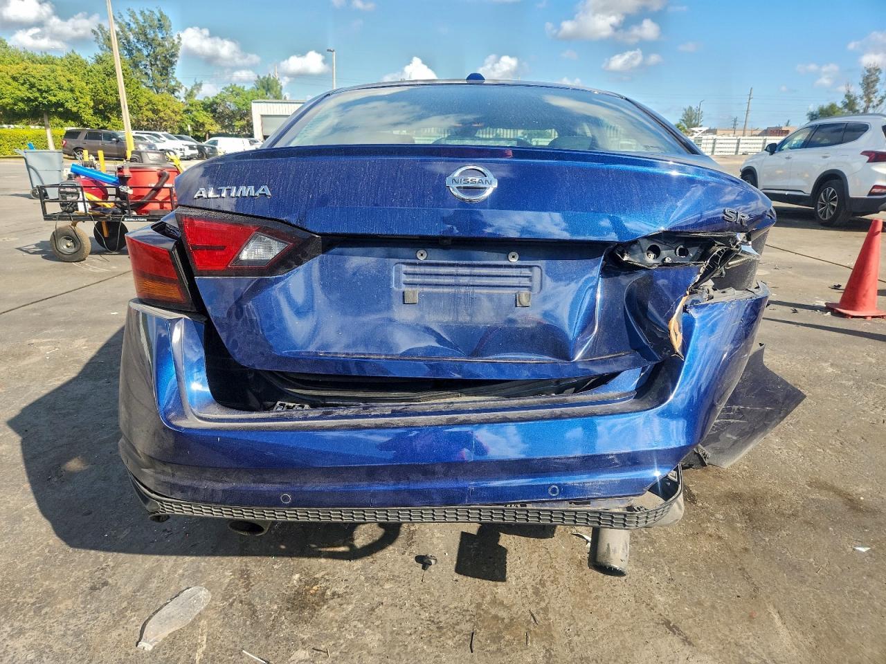 2022 Nissan Altima - zdjęcie 6