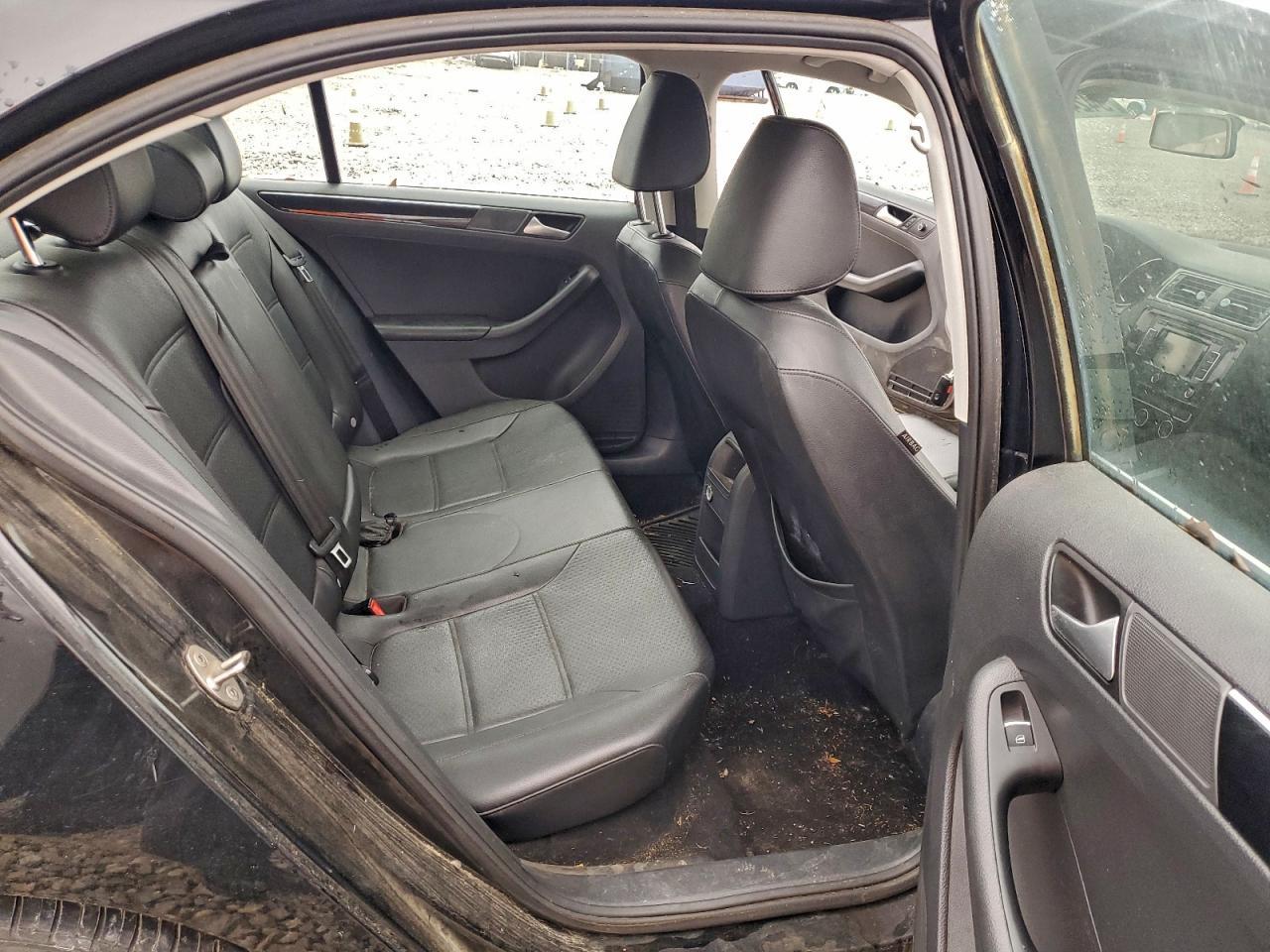 2015 Volkswagen Jetta - zdjęcie 10