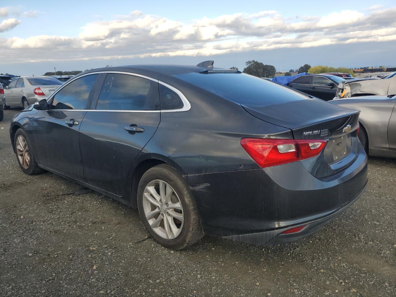 2017 Chevrolet Malibu Lt - zdjęcie 2