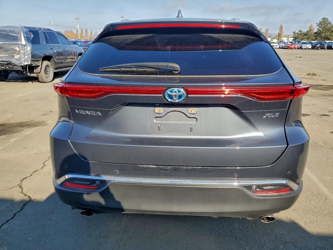 2024 Toyota Venza Le - zdjęcie 6