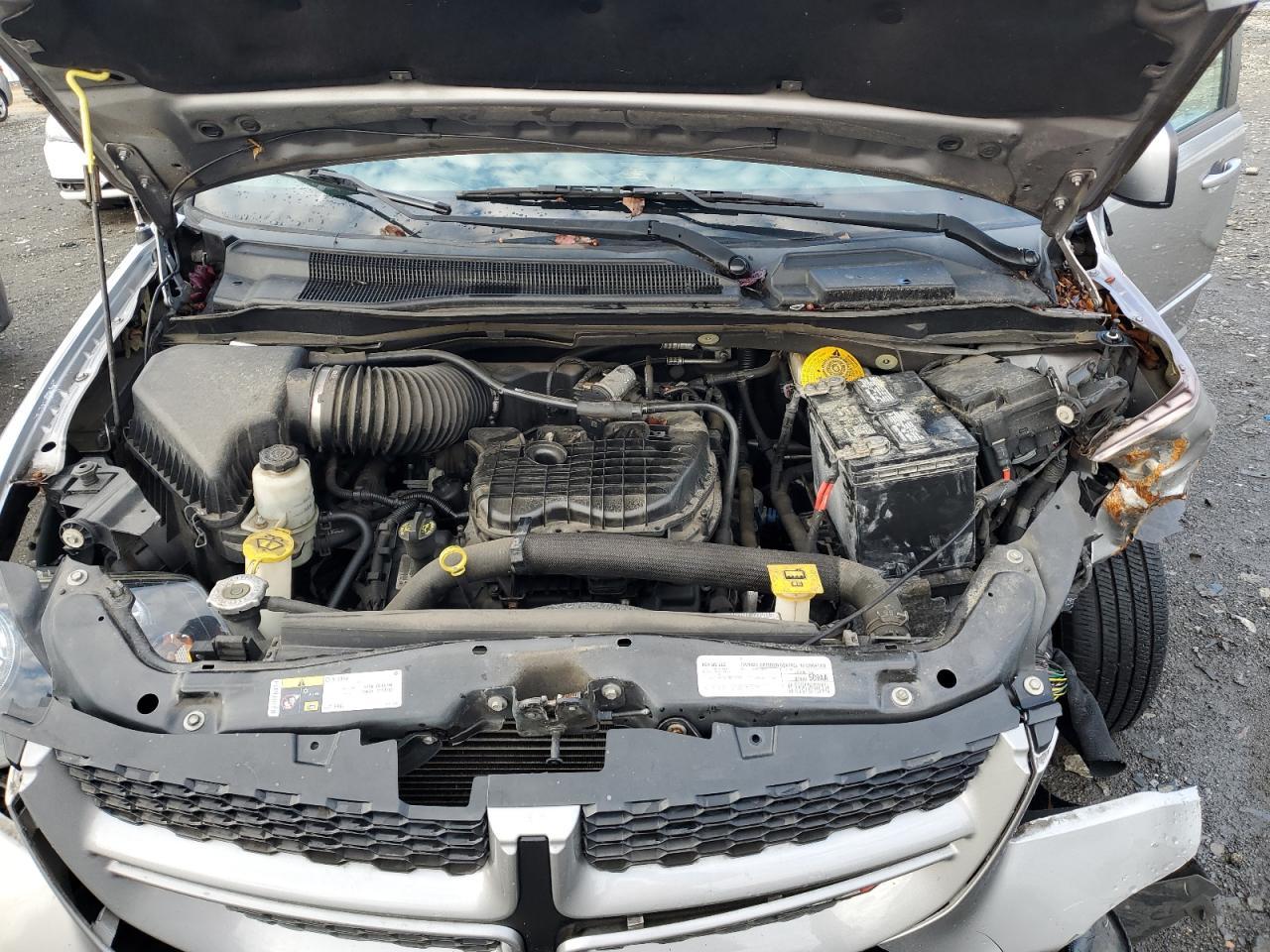 2016 Dodge Grand Caravan R/T - zdjęcie 12