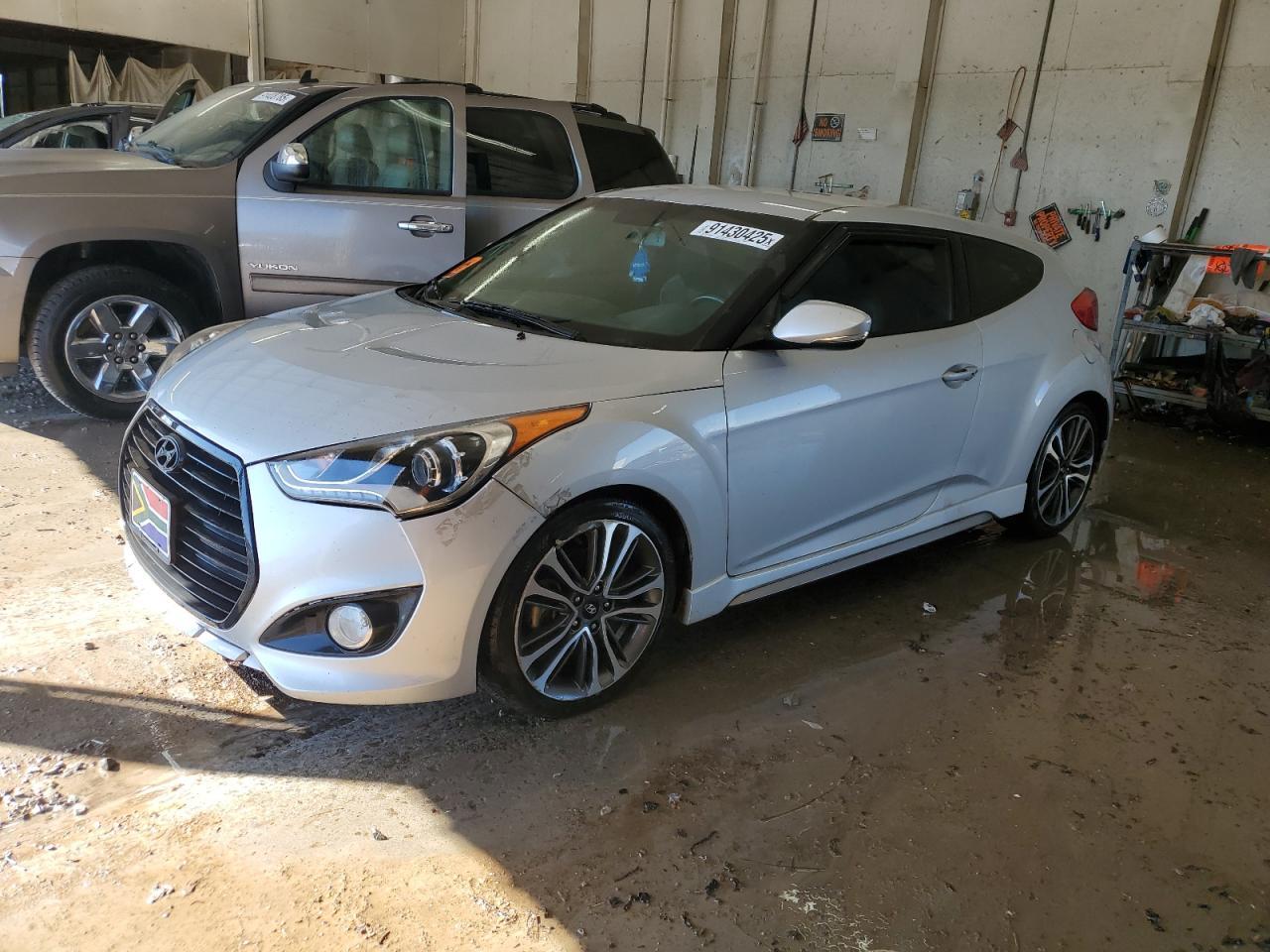 2016 Hyundai Veloster Turbo - zdjęcie główne