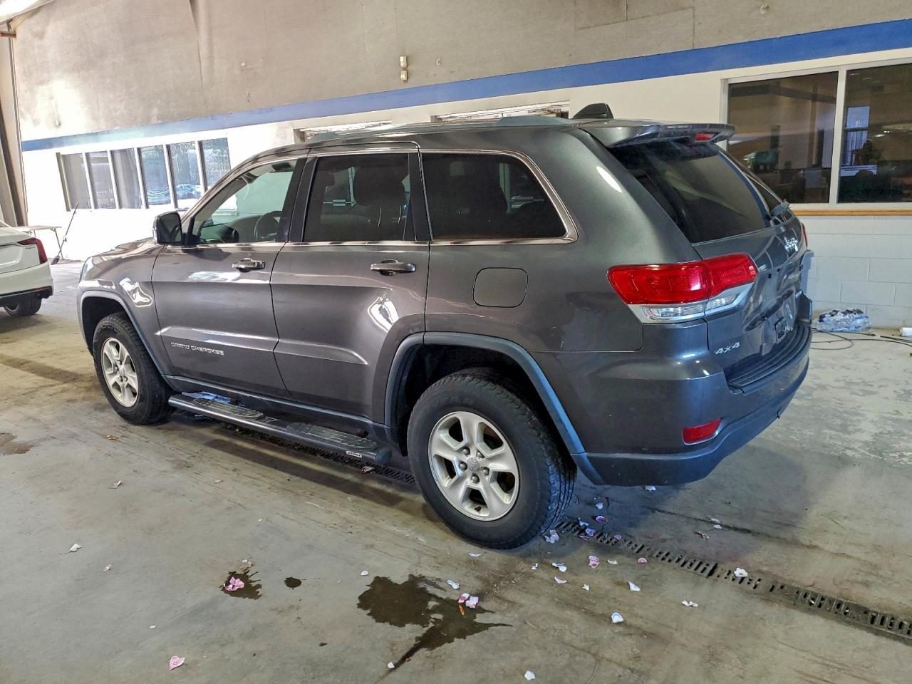 2015 Jeep Grand Cherokee - zdjęcie 2