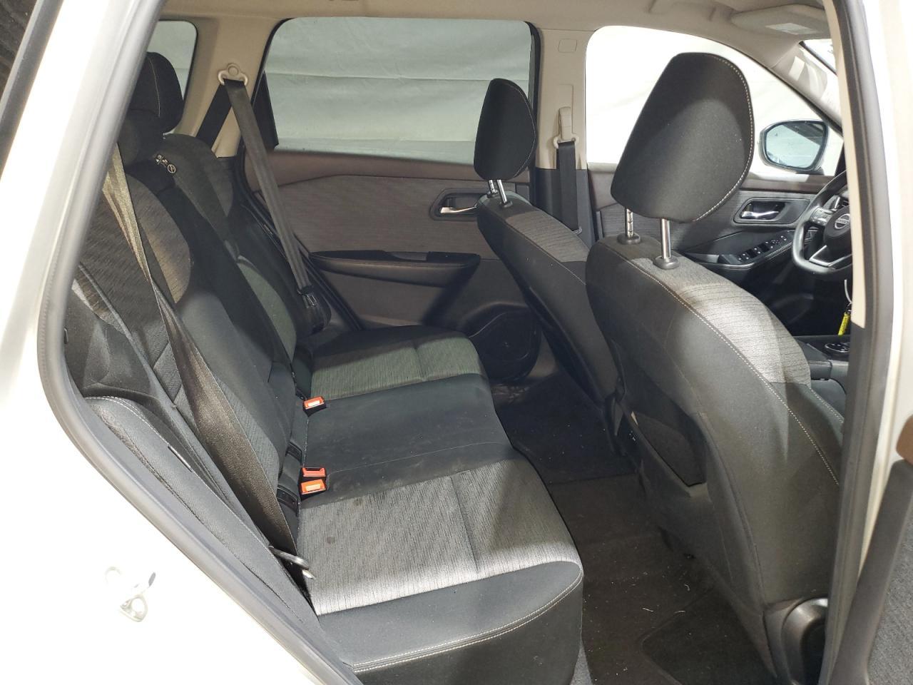 2021 Nissan Rogue Sv - zdjęcie 11