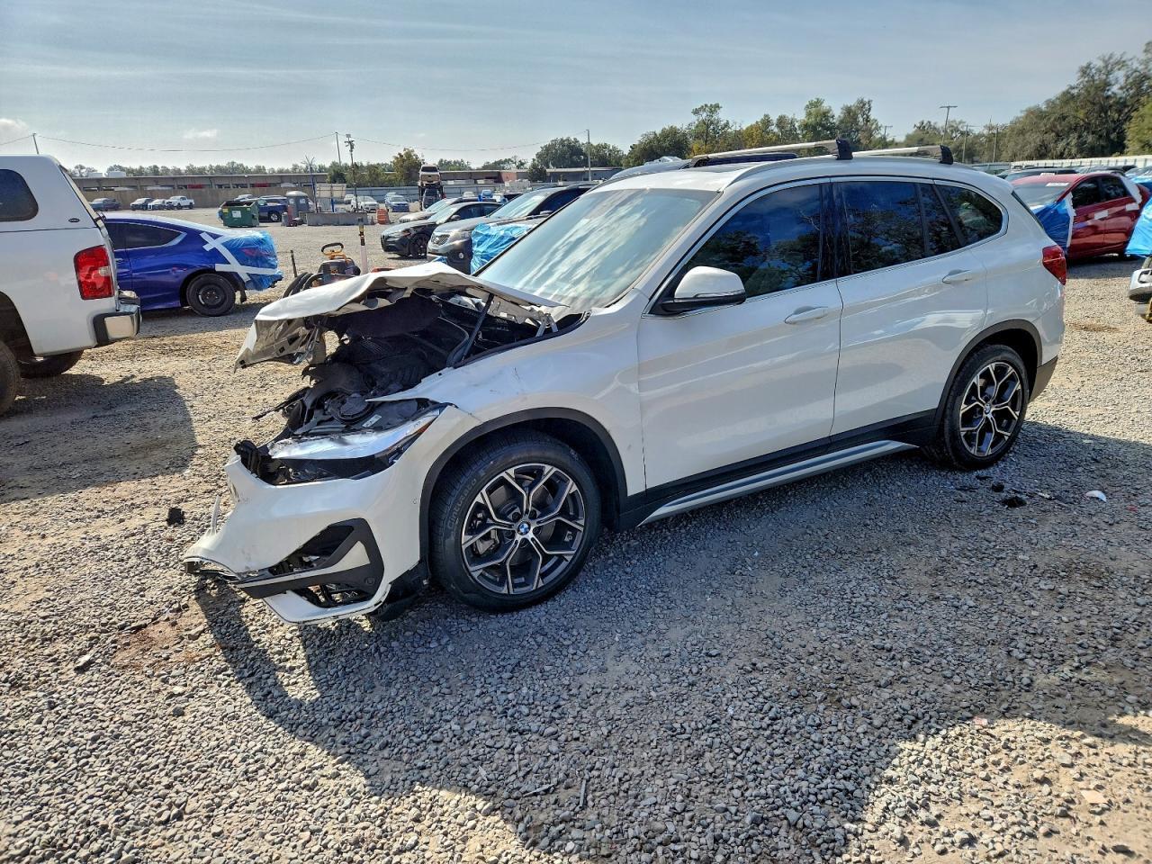 2021 BMW X1 xDrive28I - zdjęcie główne