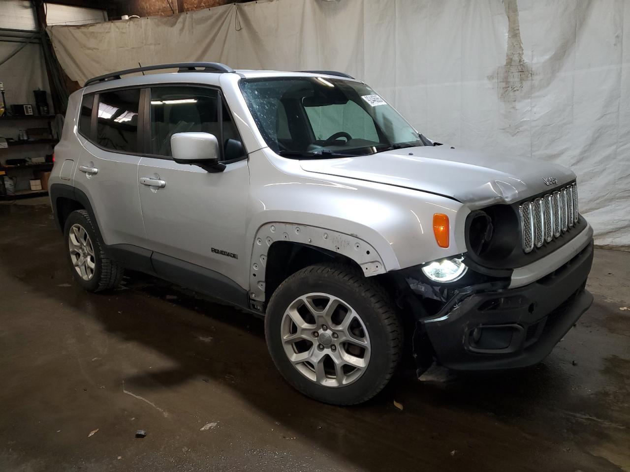2016 Jeep Renegade - zdjęcie 4