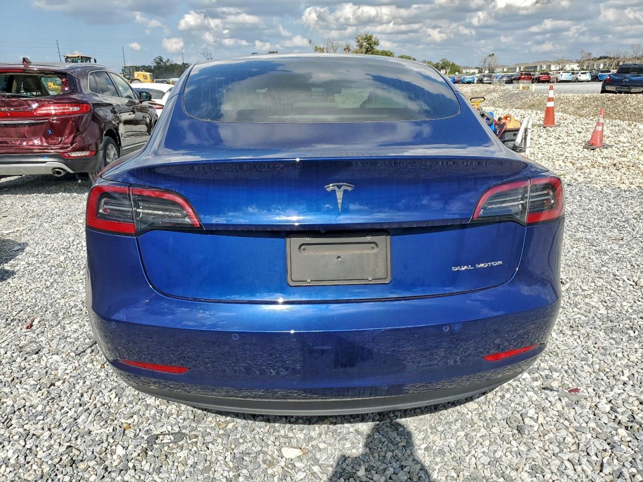 2020 Tesla Model 3 - zdjęcie 6
